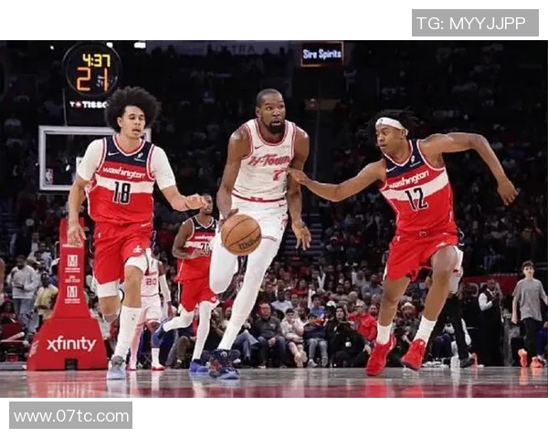 开拓者与奇才季后赛对决回顾：激情碰撞与历史交锋的精彩瞬间